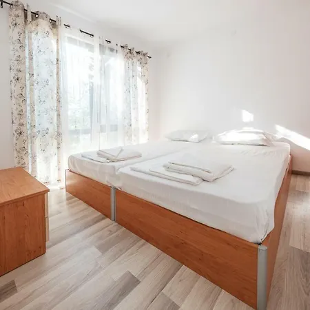 Dream View Camping *